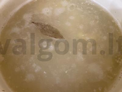 Konservuotos lašišos sriuba su ryžiais Žingsnis 6