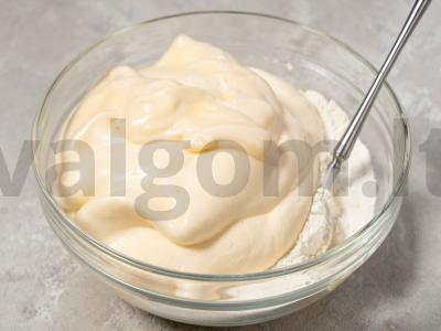 Lenkų tortas-pyragas „Mazurka“ su riešutais ir razinomis Žingsnis 5