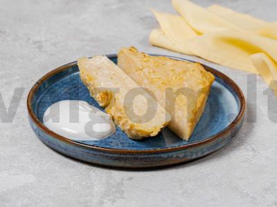 Makaronų apkepas su obuolių uogiene pagrindine nuotrauka