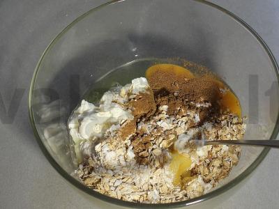 PP varškė su avižiniais dribsniais su bananų-obuolių padažu Žingsnis 3