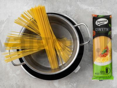 Grietinėlės makaronai su rūkytu lašiša Žingsnis 1