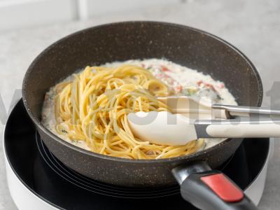 Grietinėlės makaronai su rūkytu lašiša Žingsnis 6