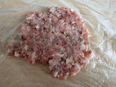 Kotletai „Trys viename“ su pomidorų padažu Žingsnis 4