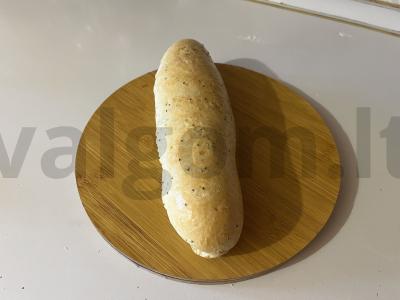 Traškus bagetas su chia sėklomis pagrindine nuotrauka