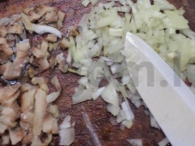 Silkė po šubomis su graikiniais riešutais Žingsnis 3