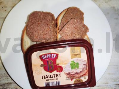 Pusryčiai su sūrio kiaušiniu ir kepenėlių paštetu Žingsnis 1