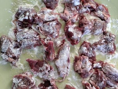 Befstroganovas su švelniu padažu Žingsnis 2