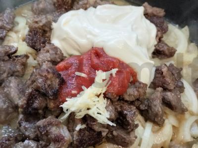 Befstroganovas su švelniu padažu Žingsnis 6