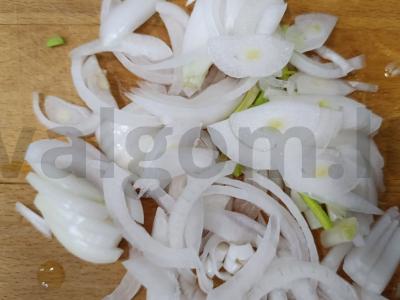 Grikių makaronai su šonine ir daržovėmis Žingsnis 1