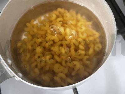 Grybų makaronai kaip garnyras Žingsnis 1