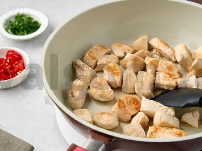 Bulgarų kalbos kalakutienos troškinys Žingsnis 3