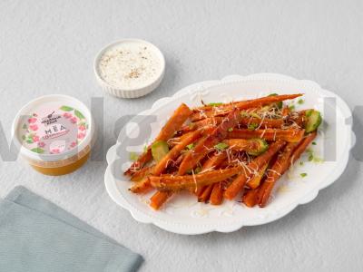 Kepta morkytė su parmezanu pagrindine nuotrauka