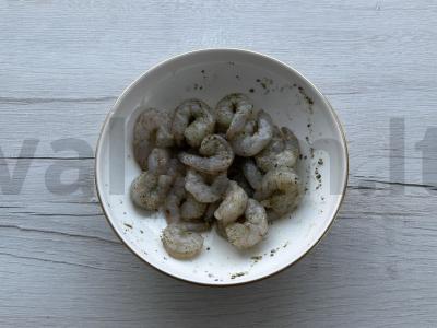 Krevetėmis užpildytos tartaletės Žingsnis 2