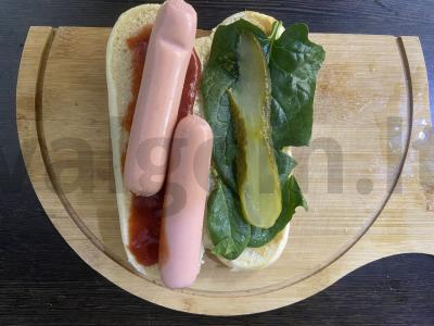 Karšti šunys su špinatais Žingsnis 5