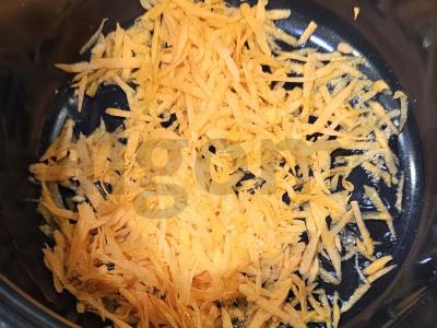 Salotos su kepenimis ir marinuotais grybais Žingsnis 1