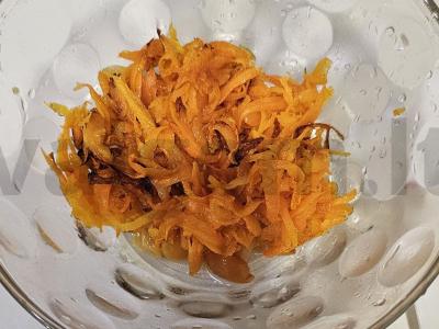 Salotos su kepenimis ir marinuotais grybais Žingsnis 3