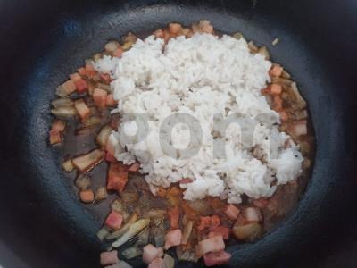 Ryžiai su šonine pomidorų padaže pietums Žingsnis 5