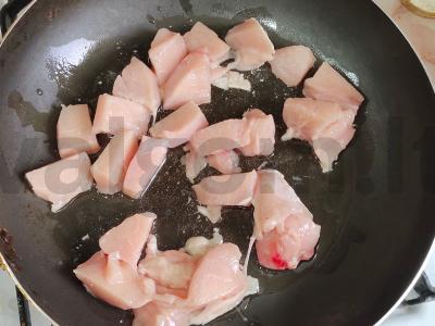 Makaronai su vištiena ir daržovėmis Žingsnis 2