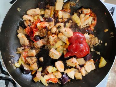 Makaronai su vištiena ir daržovėmis Žingsnis 7