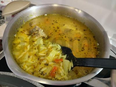 Sriuba su kiauliena ir orzo makaronais Žingsnis 2