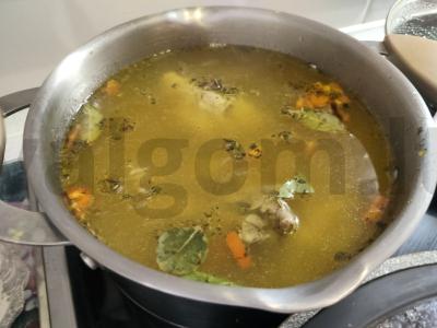 Sriuba su kiauliena ir orzo makaronais Žingsnis 3