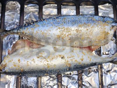 Karštai rūkyta skumbrė su česnaku Žingsnis 7