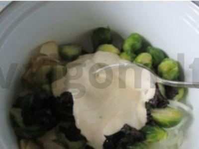 Kopūstų salotas su džiovintais abrikosais Žingsnis 6