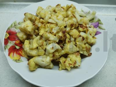 Žiedinė kopūstai tešloje pagrindine nuotrauka