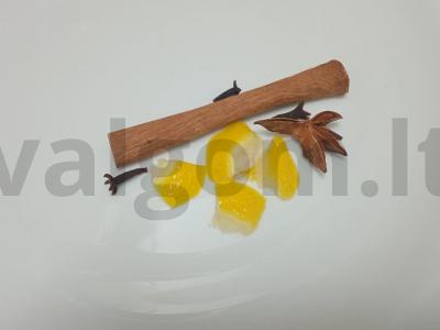 Be alkoholinis glintveinas su vyšnių sultimis Žingsnis 1