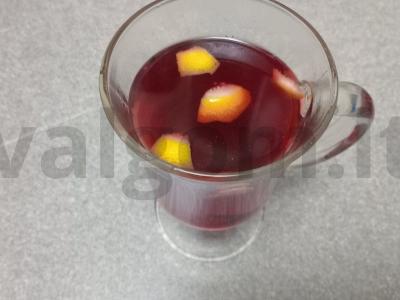 Be alkoholinis glintveinas su vyšnių sultimis Žingsnis 3