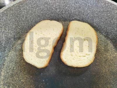 Sumuštiniai su sūrio padažu ir mėsa Žingsnis 1