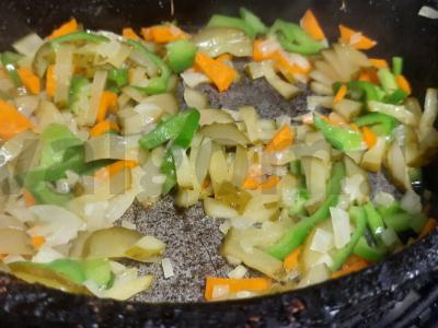 Sriuba „Rassolnik“ su jautiena ir paprikomis Žingsnis 2