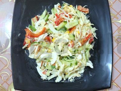 Sultingas salotas „Daržovių fantazija“ pagrindine nuotrauka