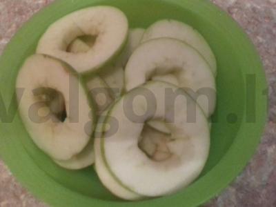 Varškės-obuolių spurgos pusryčiams Žingsnis 1