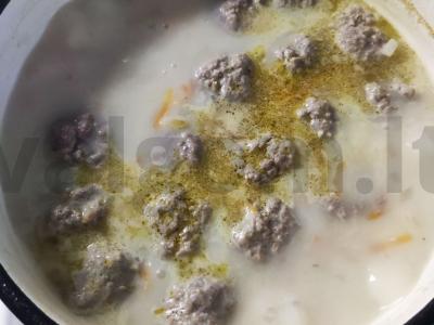 Sūrio sriuba su meatballs Žingsnis 7