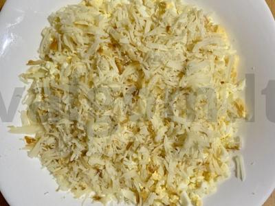 Šventinis salotas su krevetėmis, raudona žuvimi ir raudonąja ikra Žingsnis 3