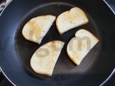 Sumuštiniai su rūkytu sūriu ir salotomis Žingsnis 1