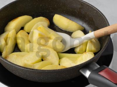 Tarte Tatin su karamelizuotais obuoliais ir vaniliniu ledais Žingsnis 5