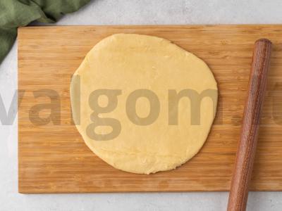 Tarte Tatin su karamelizuotais obuoliais ir vaniliniu ledais Žingsnis 7