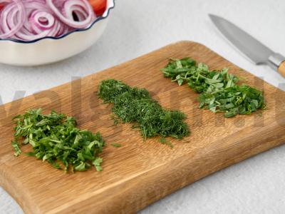 Daržovių salotas su riešutų padažu Žingsnis 2