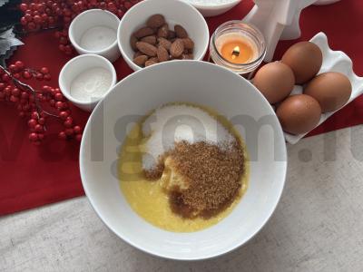 Aromatingas kalėdinis keksas Žingsnis 2