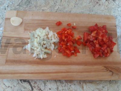 Namų pica su dešrelėmis ir dešra Žingsnis 2