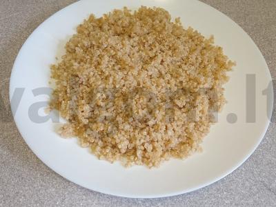 Kvinoja su troškintomis daržovėmis ir vištienos širdelėmis Žingsnis 10