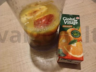 Rudens smoothie su morkomis, nektarinais ir apelsinų sultimis Žingsnis 2