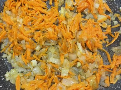 Kalakutiena grietinėlės padaže Žingsnis 3