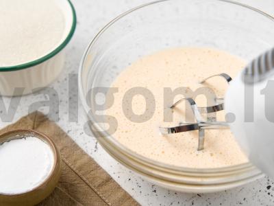 Velykinis pyragas su šokoladu Žingsnis 2