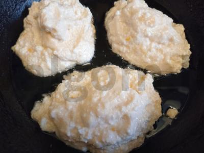 Sūrio blynai su bananais ir karamele Žingsnis 6