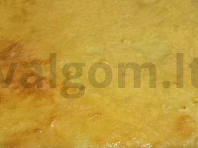 Bulvių apkepas su faršu ir grybais pagrindine nuotrauka