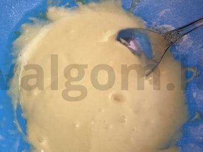 Saldūs bananų kamuoliukai su krabų lazdelėmis Žingsnis 3