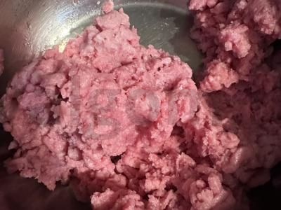 Jautienos kotletai džiūvėsėliuose Žingsnis 1